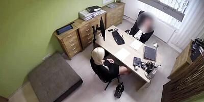 Watch well-proportioned Una and E's sex