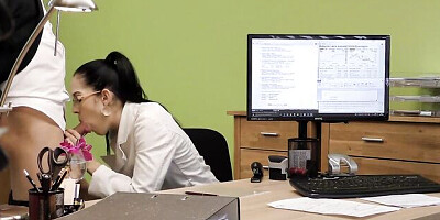 Minx's brunette clip