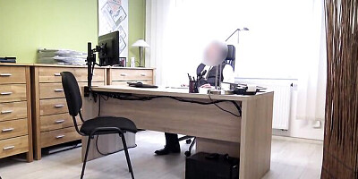 Sneaky mademoiselle's blowjob porn