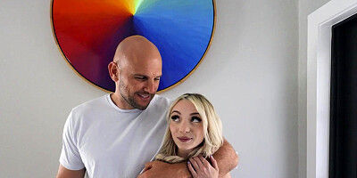 Skinny blonde teen Cecelia Taylor gaped by the big dick