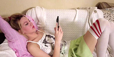 Totally solo seductress Aurora Sky wants to orgasm on her own