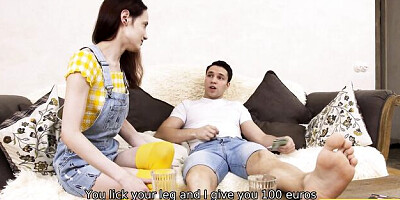 Cocotte's shaved pussy smut by