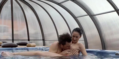 Womanizer is nailing a slender hottie in the swimming pool