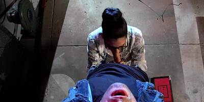 Man enjoys blowjob by inked girlfriend and turns to banging
