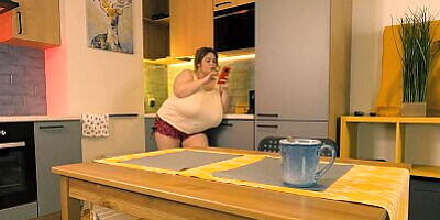 Stepmom noticed her stepson jerking off under the table and decided to help