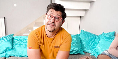 Cash sex with pin-up ladylove from Hunt4k