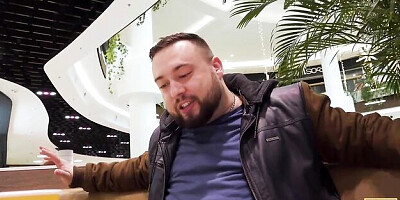 Blowjob dirt with cover-girl Charlie Red from Hunt4k
