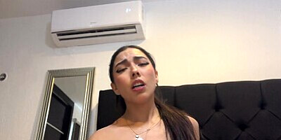 MY GIRLFRIEND MIA STARK MAKE ME A TITFUCK