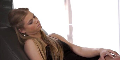 Chippie's pussy licking video by Black4k