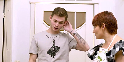 Stepmommy's friend can also be his mommy for today