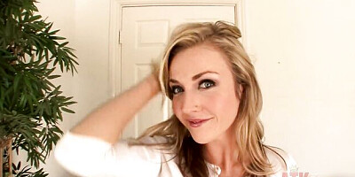 Karla Kush's atkgalleria video by ATK Galleria