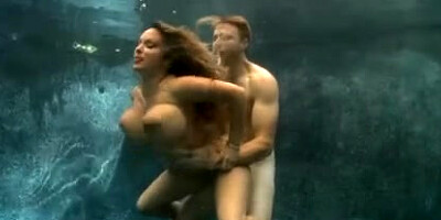 Underwater lovemaking
