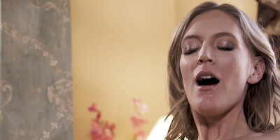 Mona Wales and Emma Hix making out and licking pussies