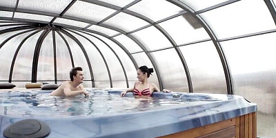 Looking-good Angie Moon's pussy licking clip