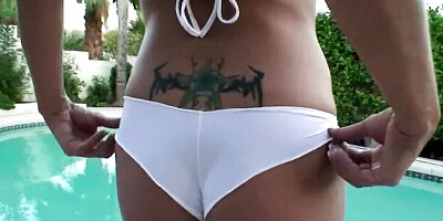 Angelic dame's poledancer smut