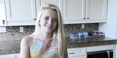 Riley Star's babe xxx by Gramps On Teens