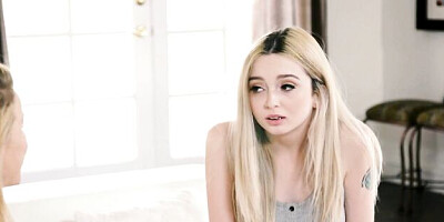 Erotic Serene Siren at pussy licking clip