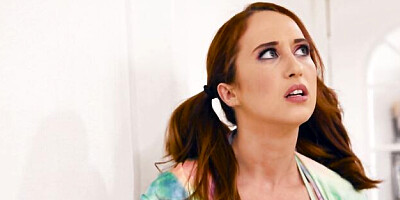 Engaging Lauren Phillips and Luna Lain - red head sex - Mommy's Girl