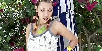 Shaved clip with winning lass from Premium GFs