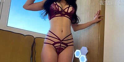 Beautiful sexy brunette with hot body fucked me without conversation