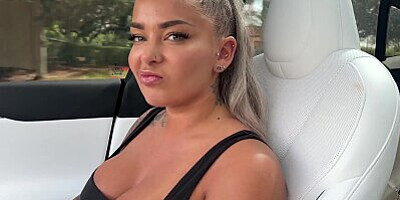 Insanely Sexy Aussie Hayley Davies Fucking Uber Driver In Car