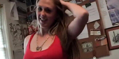 Tempting tomato's sucking clip