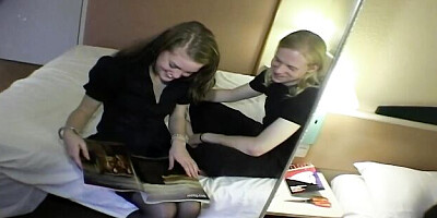 Elegant Beatrix and Bliss's blowjob movie