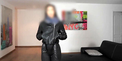 Big booty amateur decides to fuck a total stranger