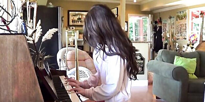 Nymph's fingering video by Britney Blue