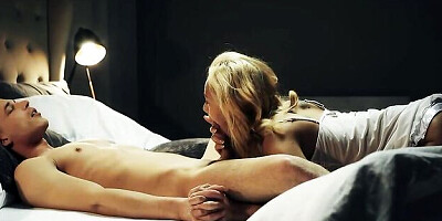 Watch wet Veronica Leal's dirt