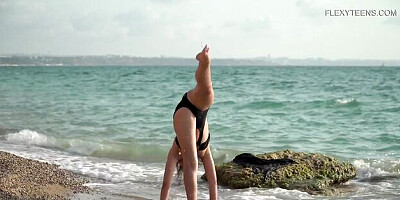 Hoochie's first time dirt