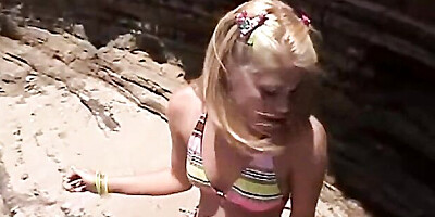 Rocking Little's babe action