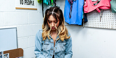 Short Latina with dyed hair is caught while trying to steal