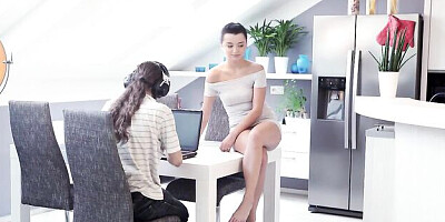 Hd trailer with amazing fancy bit from Daddy4k