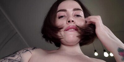 Sexy girl with a big ass and huge natural tits could not resist an appetizing hard cock