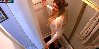 Stepmom and stepson have a secret rendez-vous in the bathroom during a family dinner