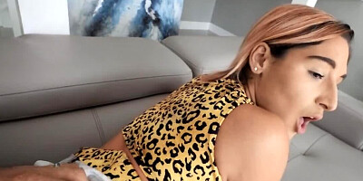 Guy sneaks into the snatch of butted love with dyed hair