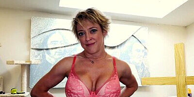 RealMomExposed - Blowjob And Ballsucking By Religious Dee Williams