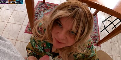 Sex at the breakfast table with stepmom