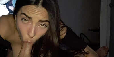 IT'S MY BIRTHDAY AND MY GIRLFRIEND GIVES ME A BLOWJOB