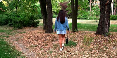 Great quick blowjob in the park with cum in mouth