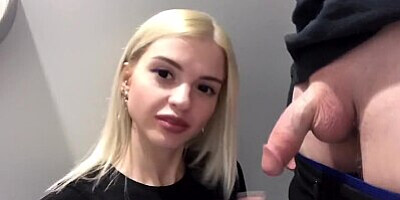 Blowjob at dota 2 tournament - Freya Stein