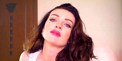 Blowjob and mouthful of cum is the best start to the day