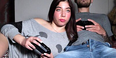 My friend's girlfriend sucks my cock to win me in FIFA (ANAL)