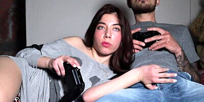 My friend's girlfriend sucks my cock to win me in FIFA (ANAL)