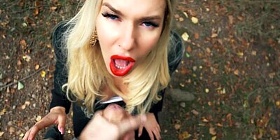 Risky Spontaneous BJ and Fuck in Public Forest