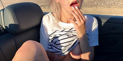 Public teen sex in the convertible car on a way to Las Vegas - Eva Elfie