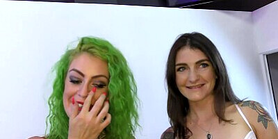 Fabulous Adreena Winters gets splattered in cum at a hot bukkake party with Phoenix Madina
