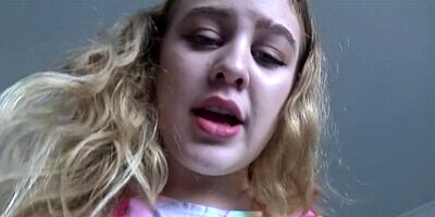 Cute Thick Teen Fucks Nerdy Guy From Tinder - Brie Viano