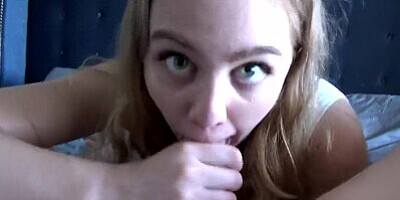 Cute Thick Teen Fucks Nerdy Guy From Tinder - Brie Viano